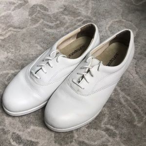 White leather lace-ups, 8.5W, Softspots